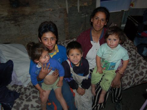familia en situacions precaries