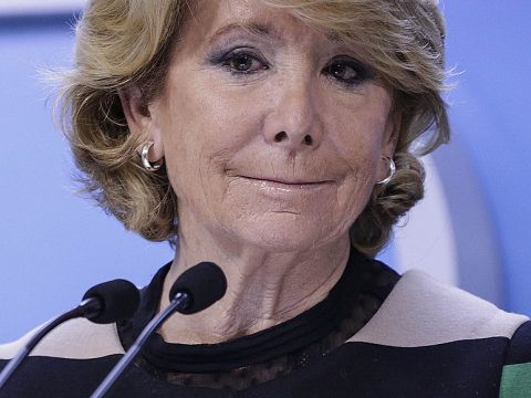 esperanza_aguirre_2015c_commons