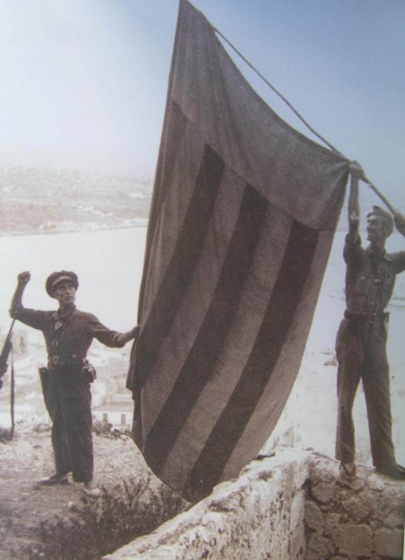 combatents_en_la_senyera_es
