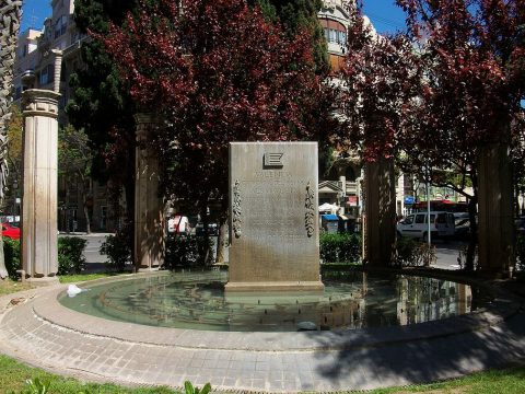 1024px-monument_als_maulets_wiki-joanbanjo