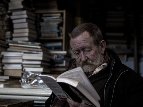 reading-pixabay-_free-photos