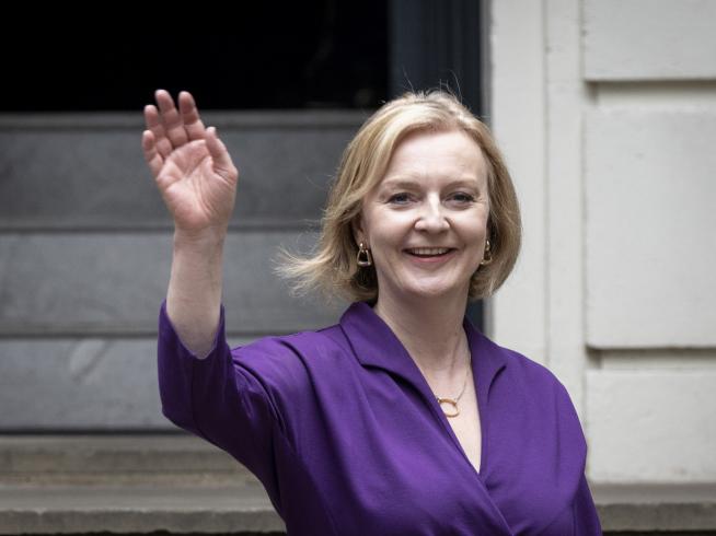 liz-truss-se-ha-convertido-este-lunes-en-la-elegida-para-sustituir-a-boris-johnson